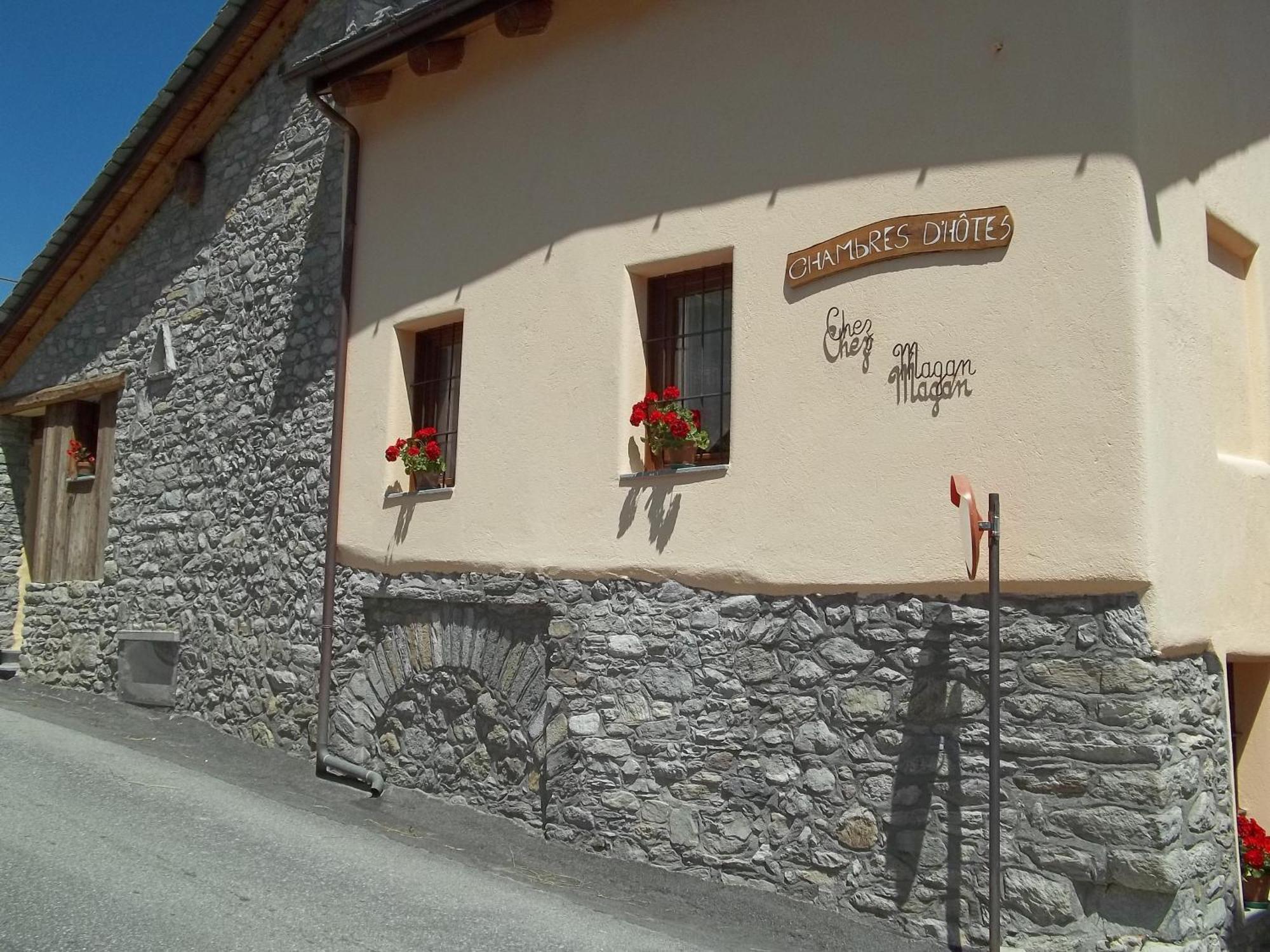 Affittacamere Chez Magan Gignod Exterior photo